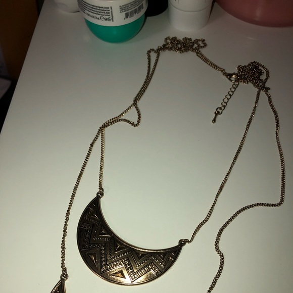 LONG TRIBAL PRINT LAYERED NECKLACE